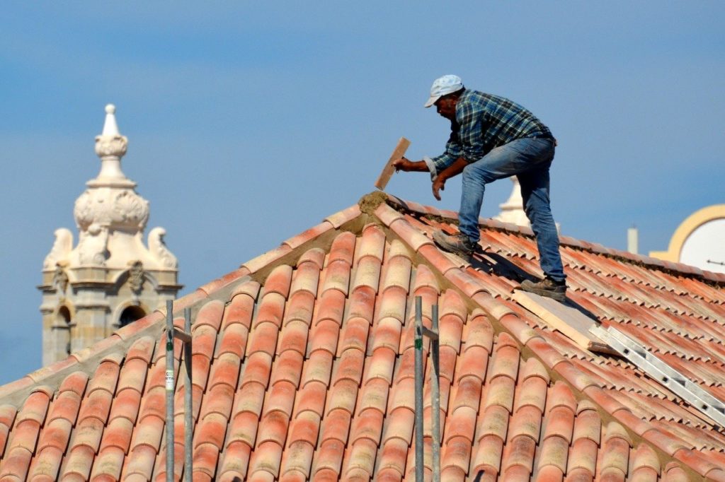 Hire a Roofing Contractor